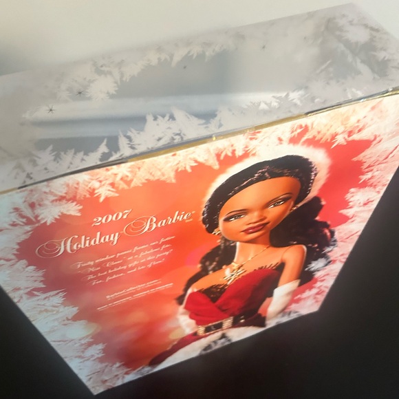 2007 Holiday Barbie African American - Picture 5 of 5